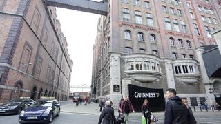 Dublin: Guinness Storehouse jedna je od najposjećenijih turističkih atrakcija Dublin: Guinness Storehouse jedna je od najposjećenijih turističkih atrakcija