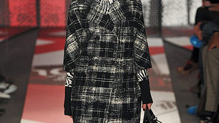 DKNY za jesen/zimu 2009/2010 (Cromoda.com) DKNY za jesen/zimu 2009/2010 (Cromoda.com)