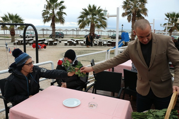 U organizaciji Općine Vir i Vir turizma virskim damama podijeljeno 400 ruža u povodu Dana žena