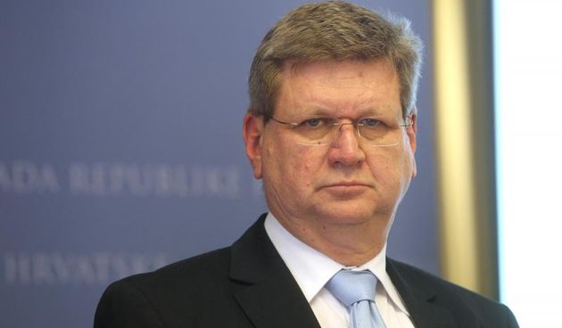 18.06.2013., Zagreb – U Vladi je odrzana konferencija za medije podpredsjednice Vlade RH Milanke Opacic i ministra rada i socijalne politike Miranda Mrsica s temom Provedba garancije za mlade u Republici Hrvatskoj. Photo: Boris Scitar/VLM/PIXSELL