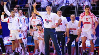 Vrsac, 160112.
Europsko prvenstvo u rukometu u Srbiji.
Prvo kolo, utakmica izmedju Hrvatske i Islanda.
Na slici: klupa hrvatske reprezentacije.
Foto: Drazen Aleksic / CROPIX Vrsac, 160112.
Europsko prvenstvo u rukometu u Srbiji.
Prvo kolo, utakmica izmedju Hrvatske i Islanda.
Na slici: klupa hrvatske reprezentacije.
Foto: Drazen Aleksic / CROPIX