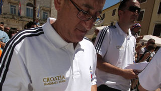 Hrvatska rukometna reprezentacija na Narodnom trgu (foto: Marin Gospić)