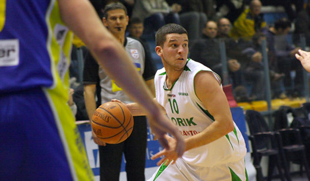 Ante Dević, KK Borik-Puntamika – KK Vrijednosnice Darda (Foto:Saša Čuka)