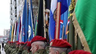 Mimohod pripadnika OSRH i MUP-a s ratnim zastavama povodom 30. obljetnice VRO Maslenica Mimohod pripadnika OSRH i MUP-a s ratnim zastavama povodom 30. obljetnice VRO Maslenica