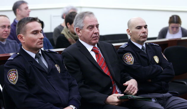Zagreb, 041111.
Zupanijski sud.
Nastavak sudjenja bivsem premijeru Ivi Sanaderu u aferi Hypo.
Na slici: Ivo Sanader.
Foto: Tomislav Kristo / CROPIX