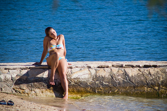 Kupanje na plaži Kolovare 8. listopada (foto:Saša Čuka)