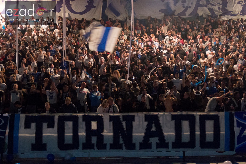 Humanitarno gledanje utakmice Zadar-Cibona u Jazinama Humanitarno gledanje utakmice Zadar-Cibona u Jazinama