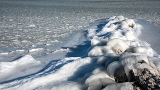 Debeli minusi i orkanska bura zaledili Vransko jezero Debeli minusi i orkanska bura zaledili Vransko jezero