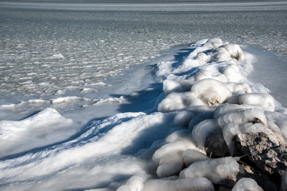 Debeli minusi i orkanska bura zaledili Vransko jezero Debeli minusi i orkanska bura zaledili Vransko jezero