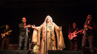 Esma Redžepova, prateći bend Folk Masters i gost Ibus Ibraimovski @ Arsenal Zadar Esma Redžepova, prateći bend Folk Masters i gost Ibus Ibraimovski @ Arsenal Zadar