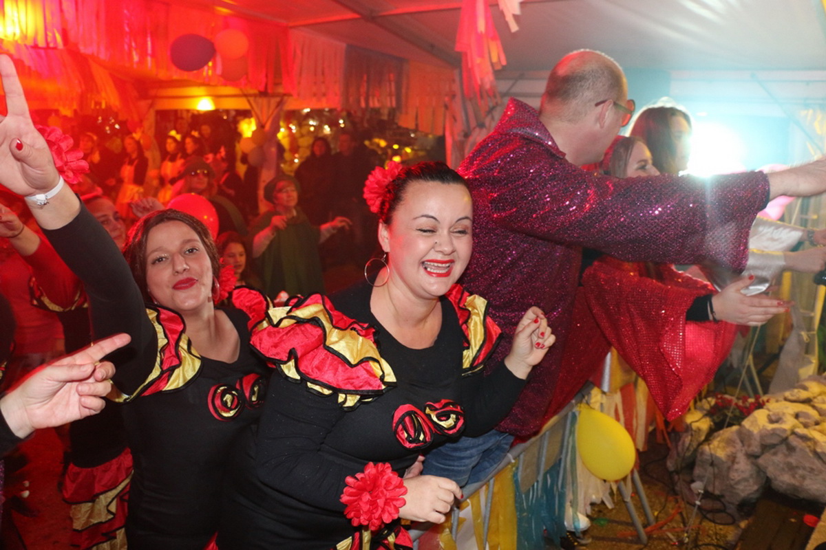 Virske maškare 2018: Defile maškaranih skupina i fešta uz “Koktelse”