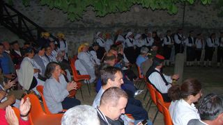 U subotu, 16. srpnja, na Kaštelu Benković u Benkovcu, u sklopu Benkovačkog kulturnog ljeta održan je “9. Etno festival – Benkovac 2016.” U subotu, 16. srpnja, na Kaštelu Benković u Benkovcu, u sklopu Benkovačkog kulturnog ljeta održan je “9. Etno festival – Benkovac 2016.”