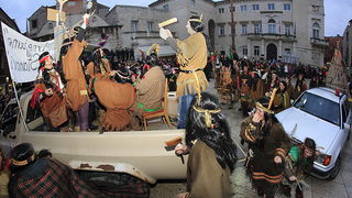 Karneval 2012: Pleme “Crna jama” iz rezervata Stanovi Karneval 2012: Pleme “Crna jama” iz rezervata Stanovi