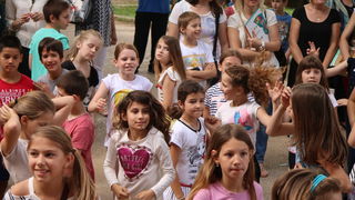 Posljednji dan nastave u OŠ Petra Preradovića u ritmu zumbe Posljednji dan nastave u OŠ Petra Preradovića u ritmu zumbe