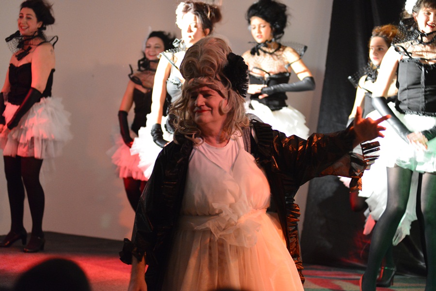 Dragon teatar premijerom predstave “Kraljevo” proslavio svoj peti rođendan Dragon teatar premijerom predstave “Kraljevo” proslavio svoj peti rođendan