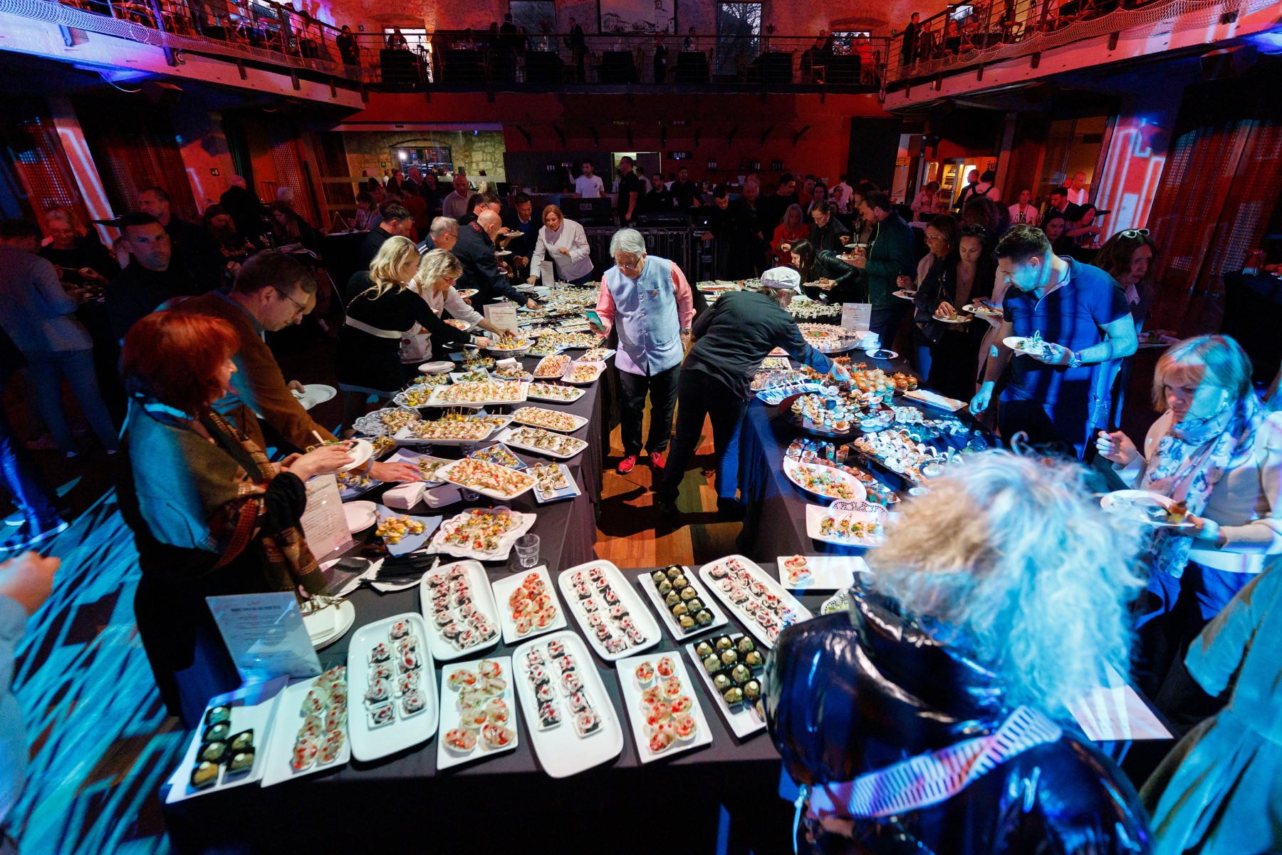 Gala večera japanskih i hrvatskih kuhara napunila Arsenal do posljednjeg mjesta Gala večera japanskih i hrvatskih kuhara napunila Arsenal do posljednjeg mjesta