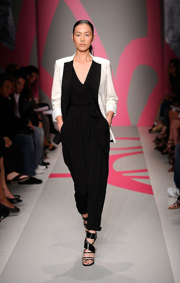 DKNY – Proljeće 2010. (foto: www.coutorture.com)