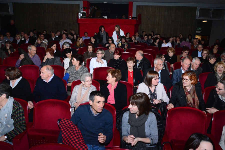 Predstava “Grupa” Kazališta Knap ; foto Iva Perinčić