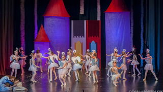 HNK Zadar: Bajka.hr Plesne udruge Gesta, Foto: Željko Karavida HNK Zadar: Bajka.hr Plesne udruge Gesta, Foto: Željko Karavida