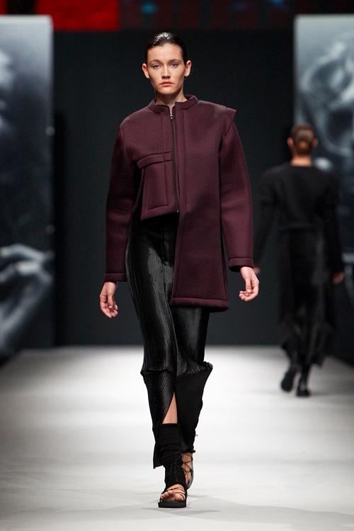 Jučer je završeno izdanje Cro A Porter-a @ LAUBA na kojem su svoje kolekcije predstavili: Ivona Martinko, Jelena Aleksić, Etna Maar, SPIRIT by T.B./ Tomislav Bahorić Jučer je završeno izdanje Cro A Porter-a @ LAUBA na kojem su svoje kolekcije predstavili: Ivona Martinko, Jelena Aleksić, Etna Maar, SPIRIT by T.B./ Tomislav Bahorić