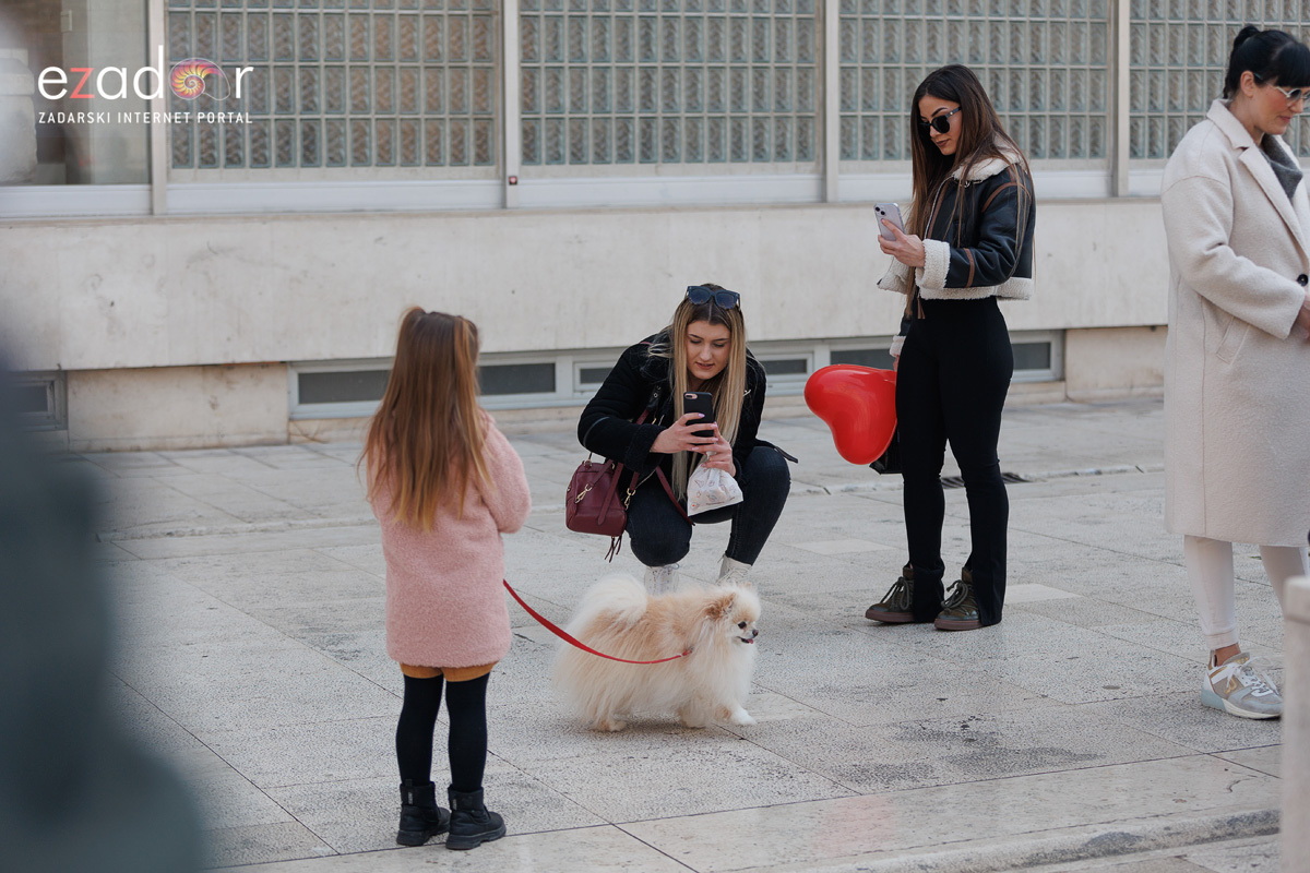 Đir po gradu, subotnja špica 18. veljače 2023. Đir po gradu, subotnja špica 18. veljače 2023.