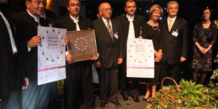 Biograđani na dodjeli Zlatnog cvijeta Biograđani na dodjeli Zlatnog cvijeta