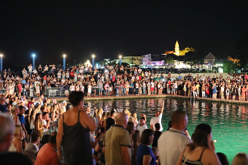 Halid Bešlić maestralno zaključio koncertnu sezonu u Biogradu na Moru