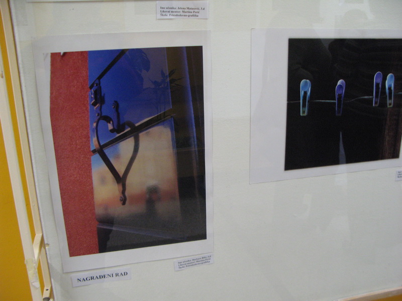 Dodjela nagrada za umjetničke radove u gimnaziji J. Barakovića Dodjela nagrada za umjetničke radove u gimnaziji J. Barakovića