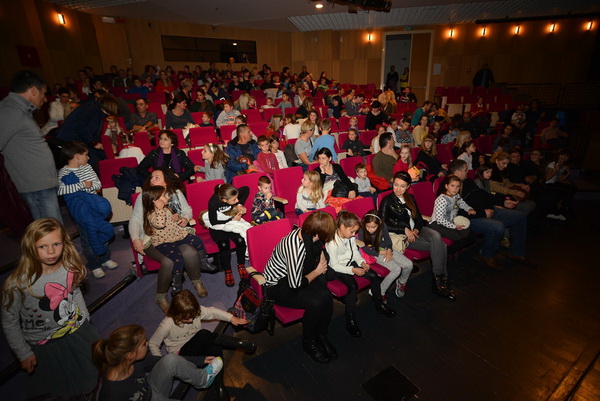 Image 378729 (auto) Image 378729 (auto)