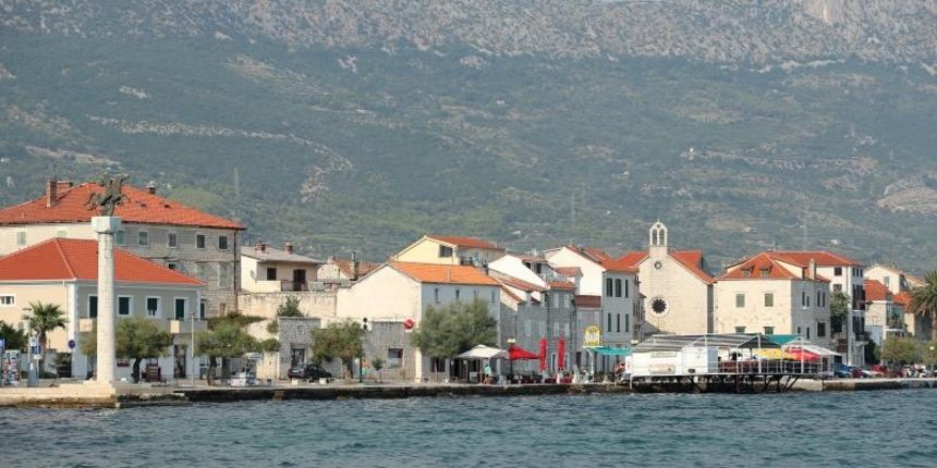 Kastel Novi naselje je u sastavu grada Kastela i jedan je od sedam dalmatinskih Kastela u nizu uz Kastelanski zaljev. Photo: Sanjin Strukic/PIXSELL