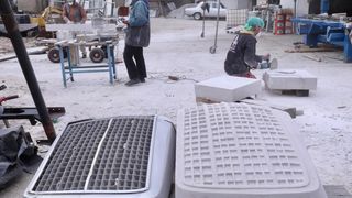 Mladi europski kipari stigli u Imotski, punom parom rade spomenik kultnom Mercedesu Mladi europski kipari stigli u Imotski, punom parom rade spomenik kultnom Mercedesu