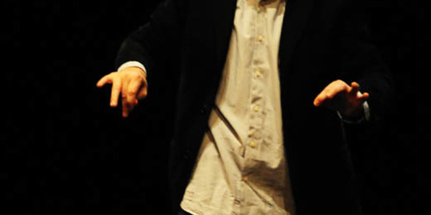 Zadar, 15.01.2013. snimio: Nenad Marčev 
TEATAR BINOCULAR 
Vilim Matula/Siniša Labrović 
Postdiplomsko obrazovanje 
redatelj: Borna Armanini 
humanitarni akcija 
“Smijeh kao lijek- smijehom protiv raka” 
u organizaciji Lige za borbu protiv raka –