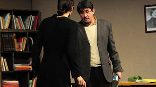 Zadar, 19.10.2012. snimio: Nenad Marčev
komedija
D. Kovačević: PROFESIONALAC ili Tužna komedija po Luki,
Kazališna družina ”Glumci u Zagvozdu” &
SATIRIČKO KAZALIŠTE KEREMPUH
redatelj: Bogdan Diklić
igraju: D. Ljuština, V. Mlikota,
A. Zadar, 19.10.2012. snimio: Nenad Marčev
komedija
D. Kovačević: PROFESIONALAC ili Tužna komedija po Luki,
Kazališna družina ”Glumci u Zagvozdu” &
SATIRIČKO KAZALIŠTE KEREMPUH
redatelj: Bogdan Diklić
igraju: D. Ljuština, V. Mlikota,
A.