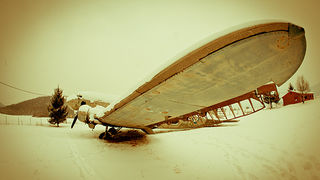 Priča zaboravljenog aviona u Otočcu, foto: Leo Banic
