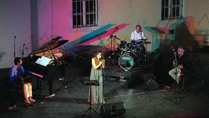 Festival suvremen glazbe: Daniele di Bonaventura trio i Jelana Radan, Foto: Nenad Marcev Festival suvremen glazbe: Daniele di Bonaventura trio i Jelana Radan, Foto: Nenad Marcev