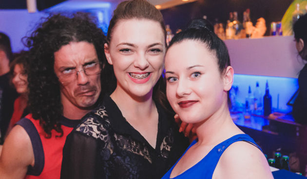 Siniša Vuco @ Hitch bar, 16.5.2015. (Foto: Ivan Toman)