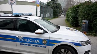 Dojava o bombi bomba bombe skola evakuacija Dojava o bombi bomba bombe skola evakuacija