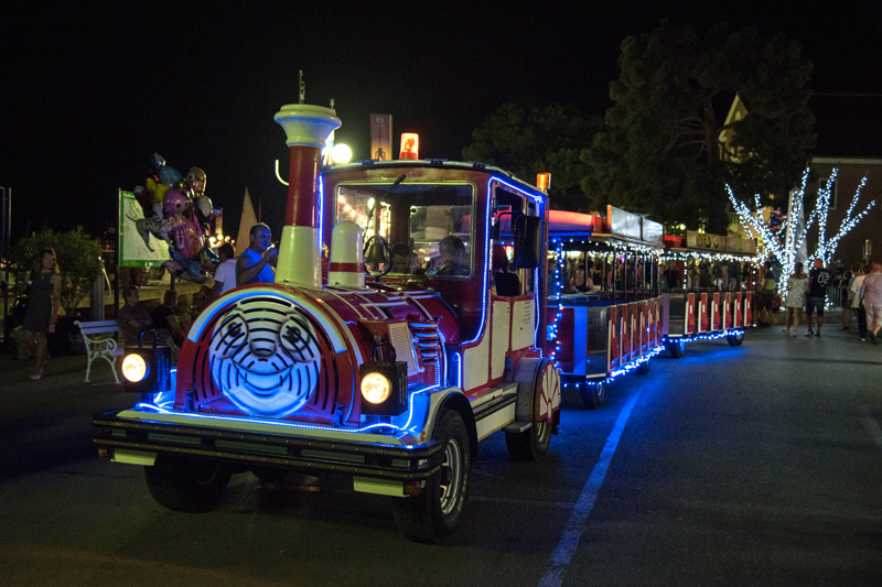 Dvadeset tisuća posjetitelja na Biogradskoj noći, foto: Vinko Pešić Dvadeset tisuća posjetitelja na Biogradskoj noći, foto: Vinko Pešić