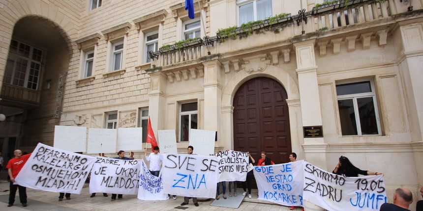 Mimohod Foruma mladih SDP-a, Mladih hrvatskih Liberala i mladih HNS-a