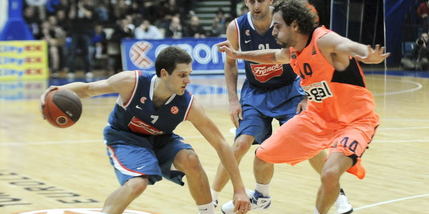 Zagreb, 251110. Kosarkaski centar Drazen Petrovic, Euroleague, susret KK Cibona Zagreb i Real FC Barcelona. Na slici: Bojan Bogdanovic. Foto: Damir Krajac / CROPIX