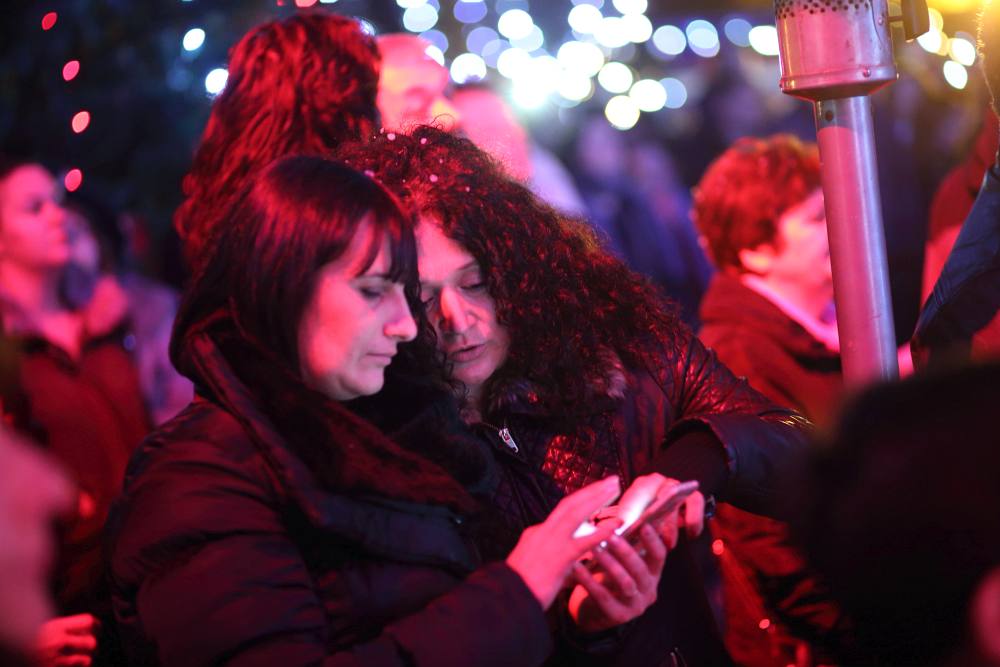 Advent na Viru: Crvena jabuka oduševila u “sniježnom” Viru Advent na Viru: Crvena jabuka oduševila u “sniježnom” Viru