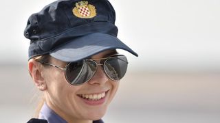 Policajka Petra Mitrović pružila je prvu pomoć unesrećenom motociklistu i bila uz njega do dolaska GSS-a koji ga je izvukla iz provalije. Photo: Dino Stanin/PIXSELL Policajka Petra Mitrović pružila je prvu pomoć unesrećenom motociklistu i bila uz njega do dolaska GSS-a koji ga je izvukla iz provalije. Photo: Dino Stanin/PIXSELL