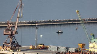 Izmještanje mine iz riječke luke