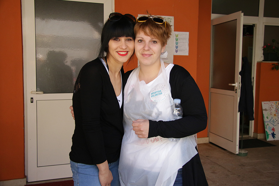 “Hrvatska volontira”: Roštiljada u Domu sv. Frane