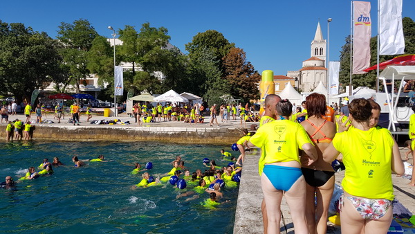 Sasvim osoban doživljaj – 10. dm Millennium Jump sa zadarske rive. Foto: Mladen Malik Barba Sasvim osoban doživljaj – 10. dm Millennium Jump sa zadarske rive. Foto: Mladen Malik Barba