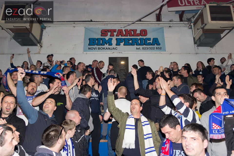 Humanitarno gledanje utakmice Zadar-Cibona u Jazinama Humanitarno gledanje utakmice Zadar-Cibona u Jazinama