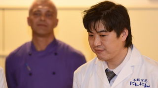 Tuna, Sushi & Wine Festival: Japanski masterchef Nakatsuji održao edukaciju pripreme tradicionalnih japanskih jela Tuna, Sushi & Wine Festival: Japanski masterchef Nakatsuji održao edukaciju pripreme tradicionalnih japanskih jela