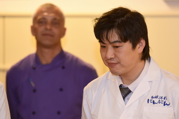 Tuna, Sushi & Wine Festival: Japanski masterchef Nakatsuji održao edukaciju pripreme tradicionalnih japanskih jela Tuna, Sushi & Wine Festival: Japanski masterchef Nakatsuji održao edukaciju pripreme tradicionalnih japanskih jela