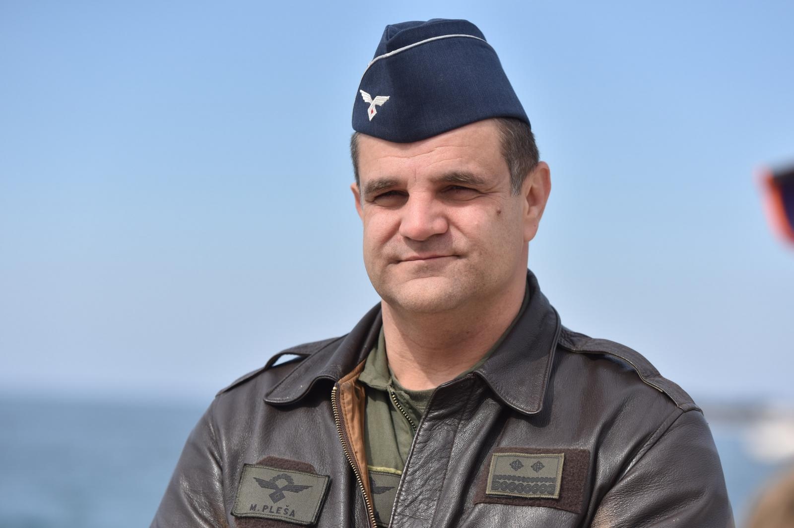 Iznad zadarske rive održan Letački program “Pukovnik Mirko Vukušić” Iznad zadarske rive održan Letački program “Pukovnik Mirko Vukušić”