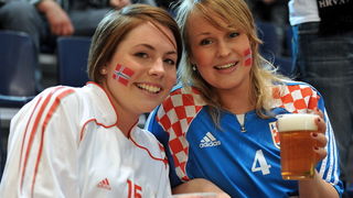 Graz, 210110.
EURO 2010 u rukometu. 
Trece kolo skupine A. Utakmica Hrvatska – Rusija.
Na fotografiji: Norvezanke u dresovima Hrvatske
Foto: Damir Krajac / CROPIX